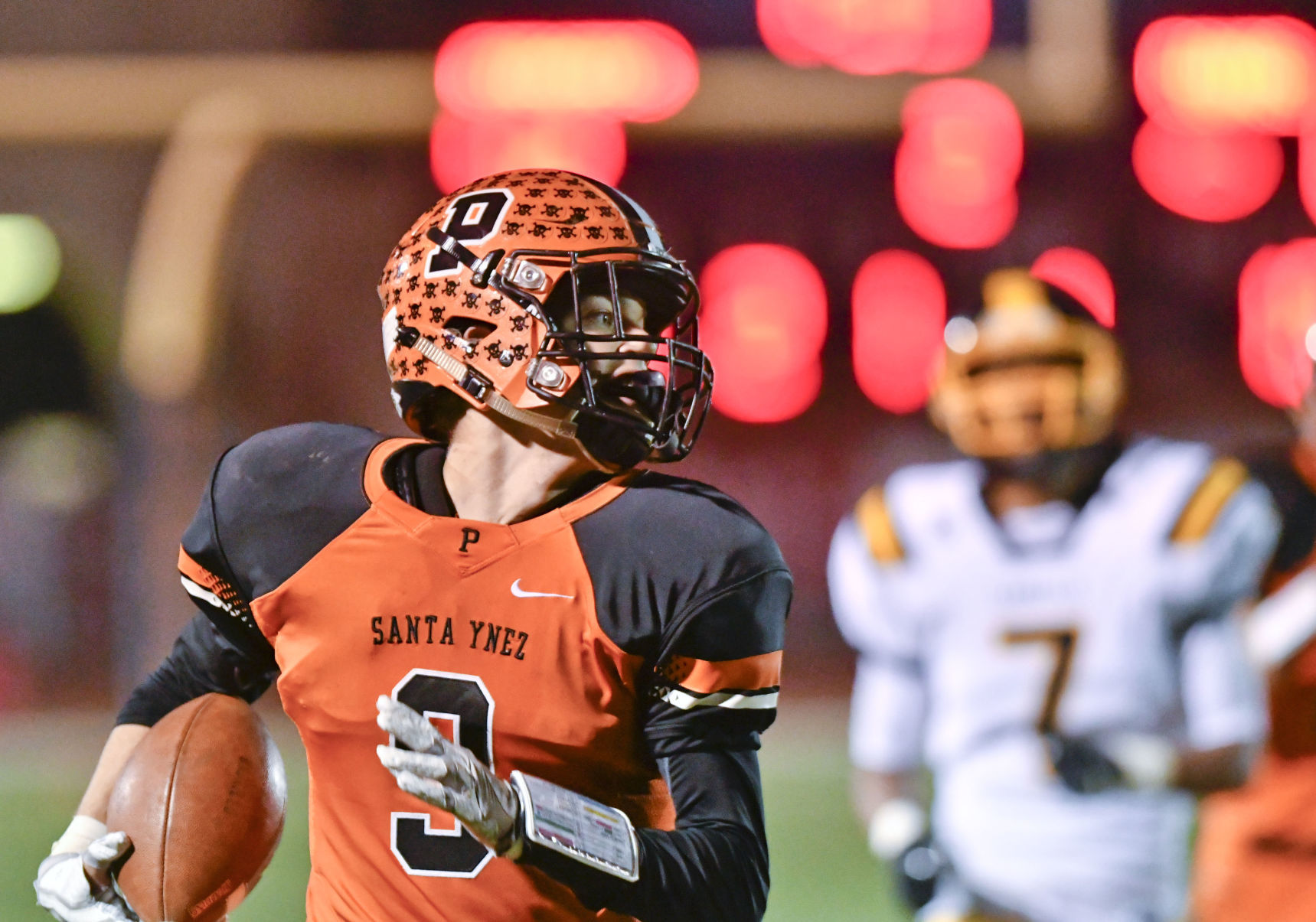 101317 CHS SY football 08.jpg